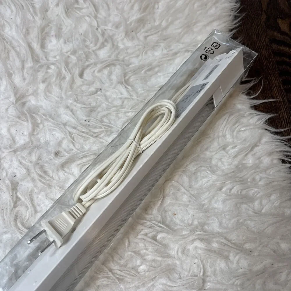 IKEA Under Cabinet Light Fixture 601.434.83 White Plug Kitchen Display Light New